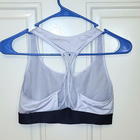 Size-M Victoria Secret Sports Bra - Picture 2 of 2